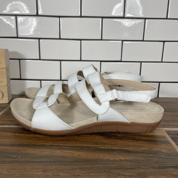 BareTraps Shoes - BareTraps Jenifer Womens Size 8.5 Shoes White Faux Leather Strappy Wedge Sandal